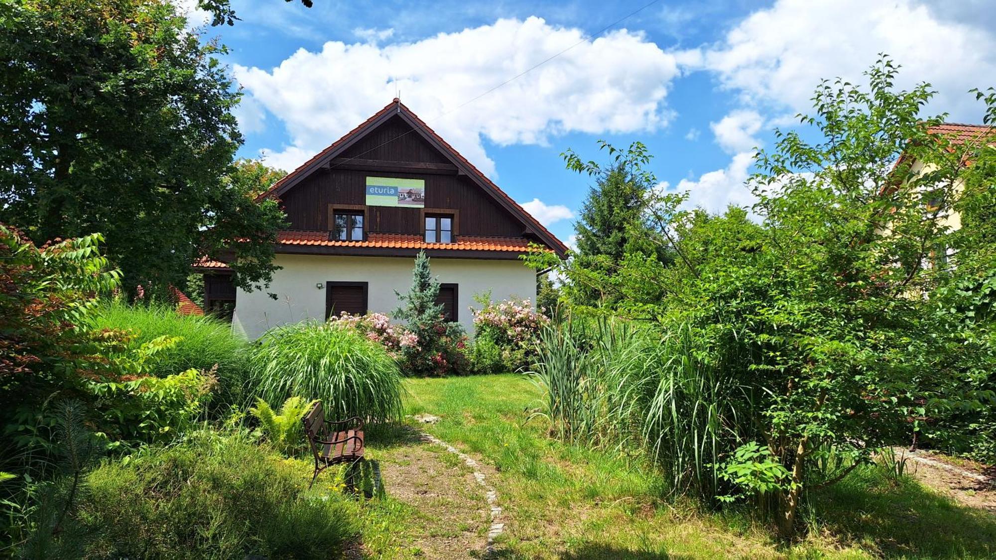 Eko Dom Eturia Villa Suchoraba Bagian luar foto