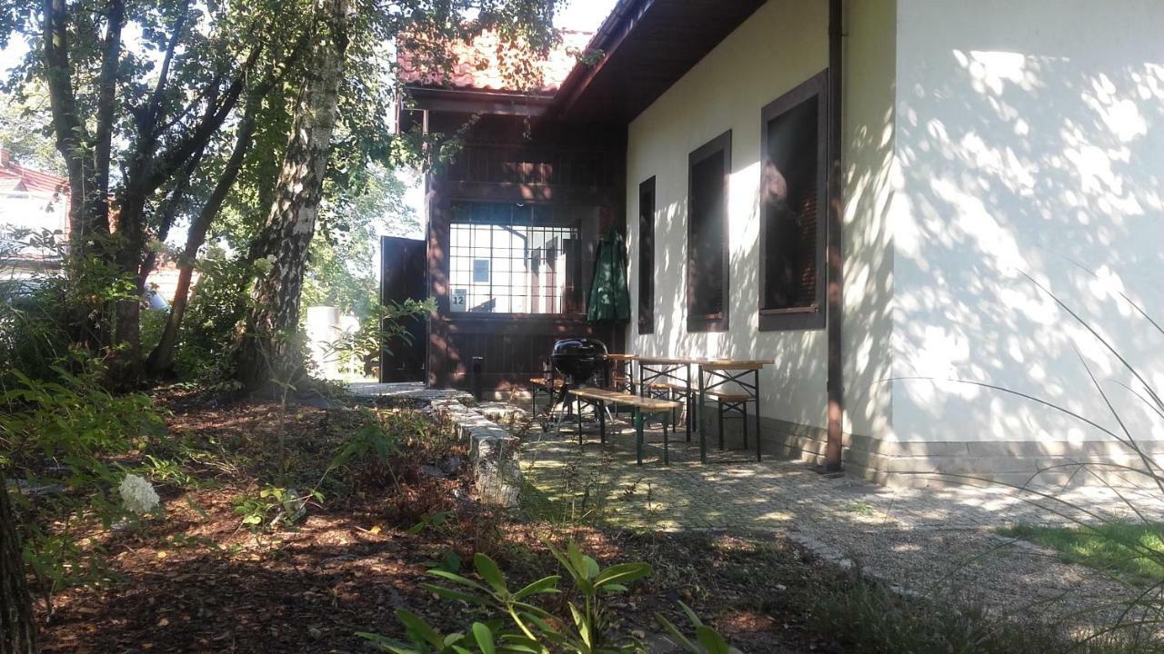 Eko Dom Eturia Villa Suchoraba Bagian luar foto